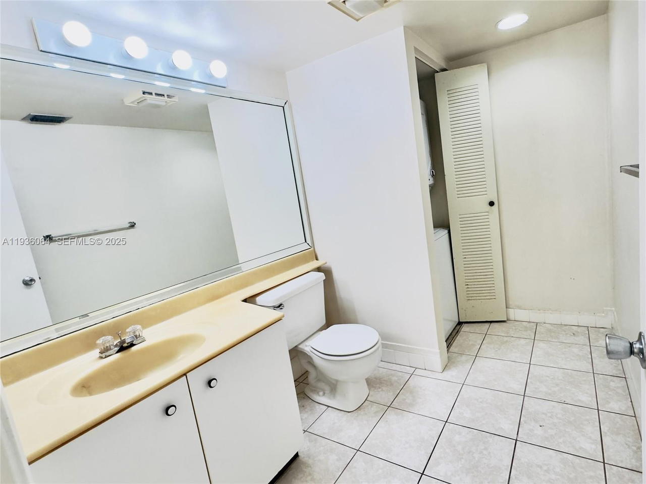 Real estate property located at 13000 15th Ct #207U, Broward, Ivanhoe East At Century V, Pembroke Pines, FL