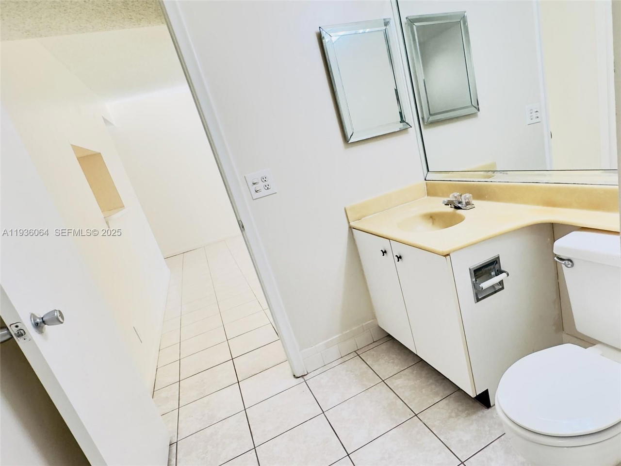 Real estate property located at 13000 15th Ct #207U, Broward, Ivanhoe East At Century V, Pembroke Pines, FL