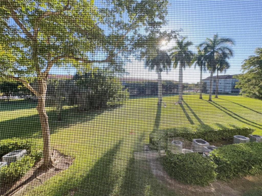 Real estate property located at 13000 15th Ct #207U, Broward, Ivanhoe East At Century V, Pembroke Pines, FL