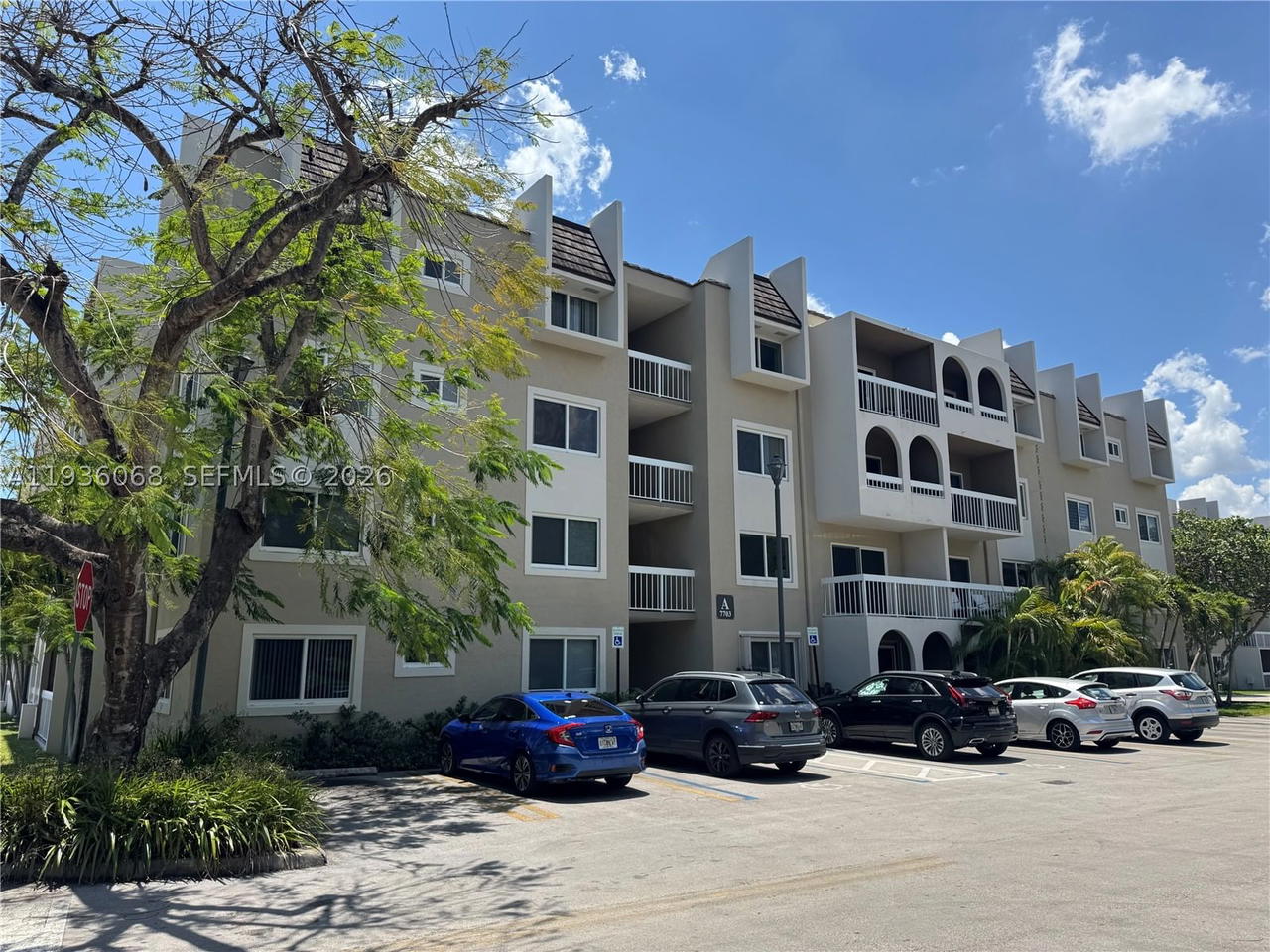 Real estate property located at 7703 Camino Real A-307, Miami-dade, Village Of Kings Creek Co, Miami, FL