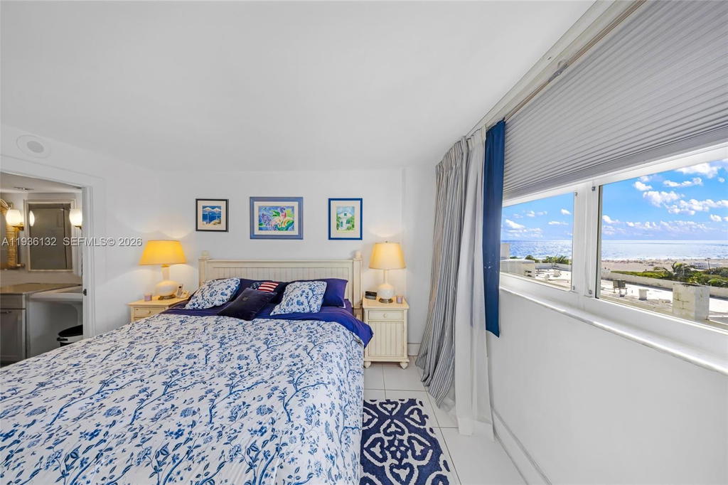 Real estate property located at 465 Ocean Dr #708, Miami-dade, Royal Atlantic Condo, Miami Beach, FL