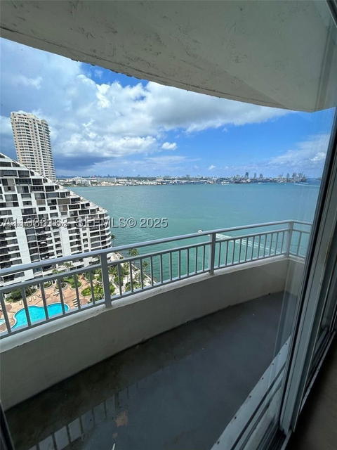 Real estate property located at 770 Claughton Island Dr #2109, Miami-dade, Isola Condo, Miami, FL