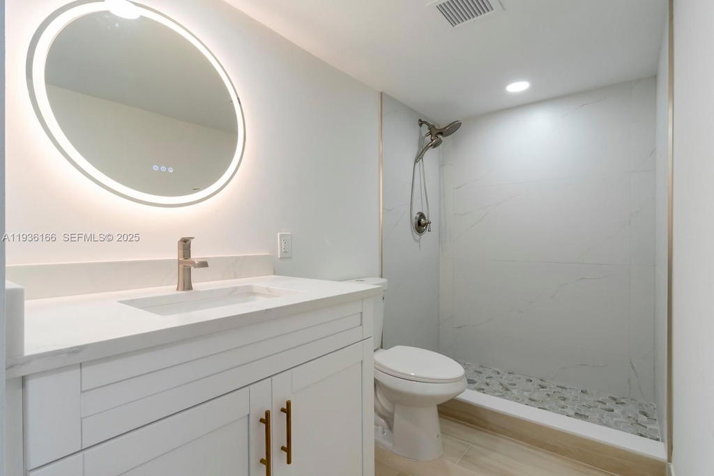 Real estate property located at 1012 Ocean Blvd #1507, Broward, Century Plaza Condo, Pompano Beach, FL