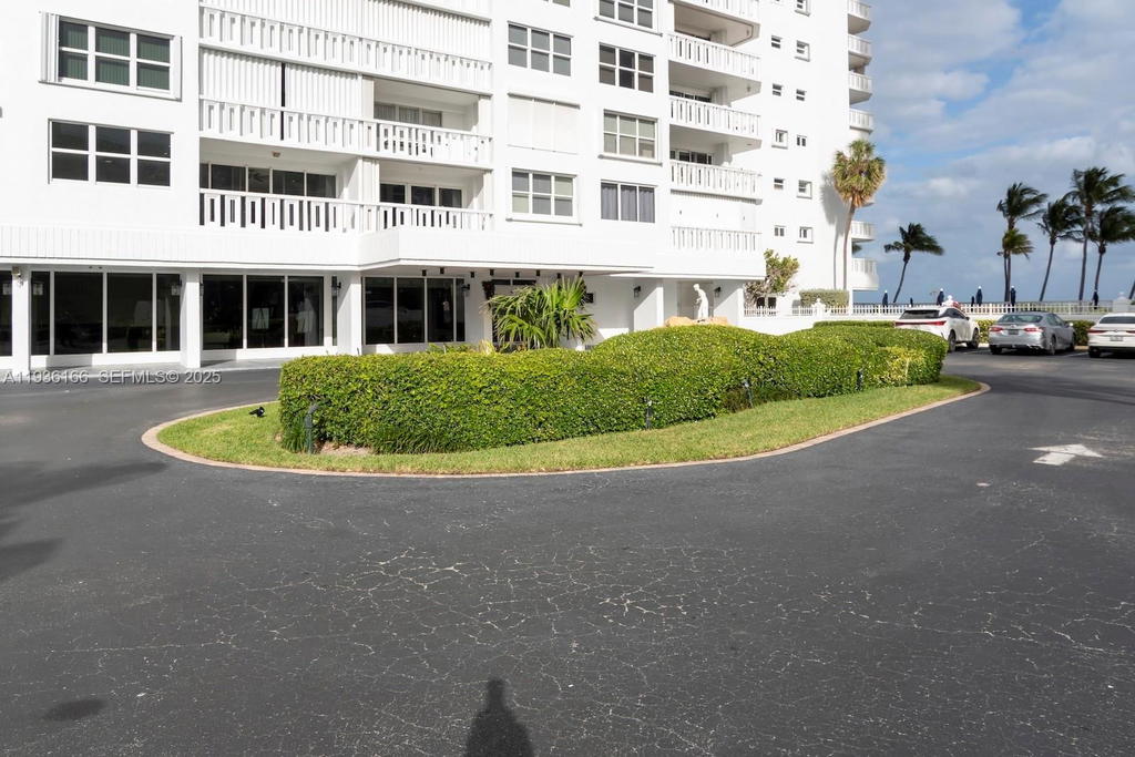 Real estate property located at 1012 Ocean Blvd #1507, Broward, Century Plaza Condo, Pompano Beach, FL