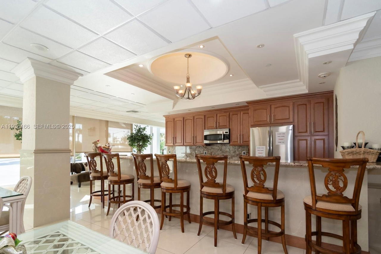 Real estate property located at 1012 Ocean Blvd #1507, Broward, Century Plaza Condo, Pompano Beach, FL