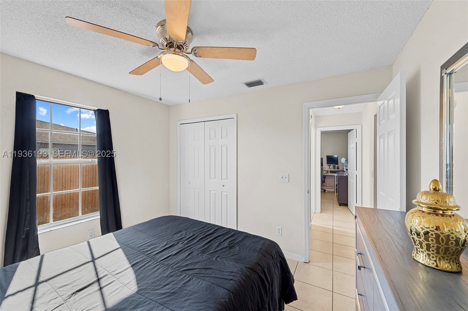 Real estate property located at 791 Hillsboro Cir, St Lucie, Port St Lucie Section 41, Port St Lucie, FL