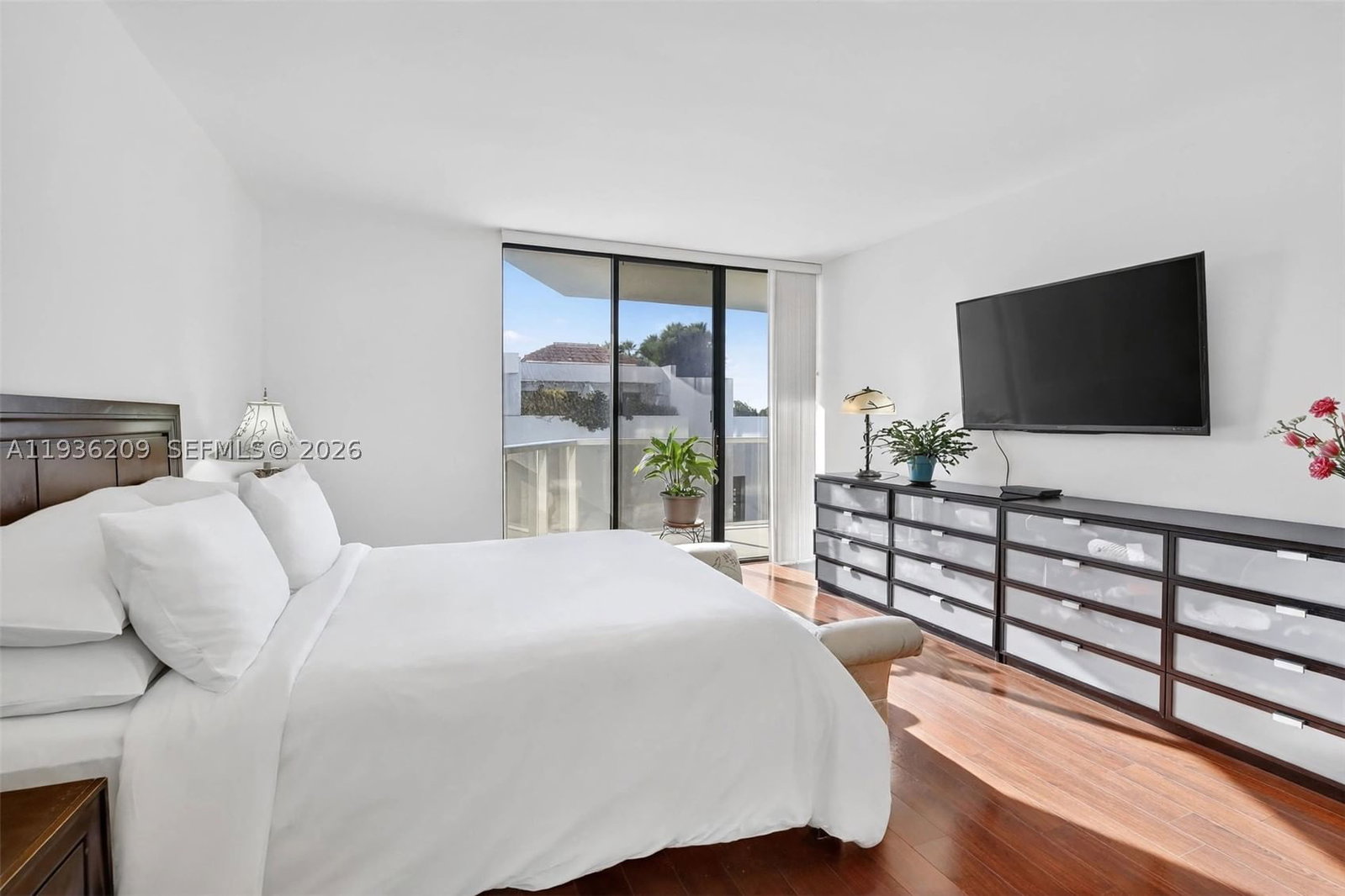 Real estate property located at 20281 Country Club Dr #201, Miami-dade, Hamptons West Condo, Aventura, FL
