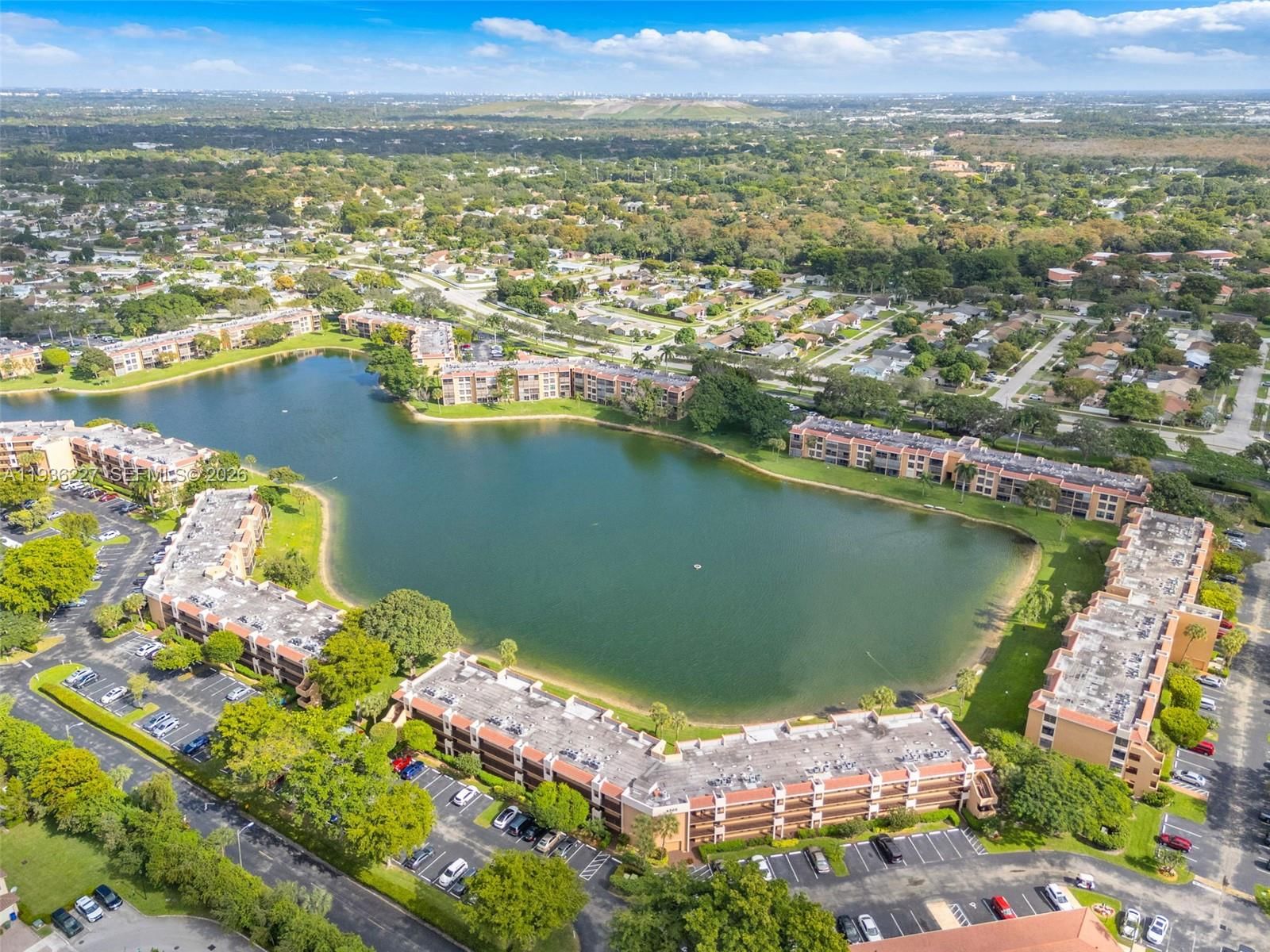 Real estate property located at 6321 Coral Lake Dr #209, Broward, Coral Gate Viii Condo, Margate, FL