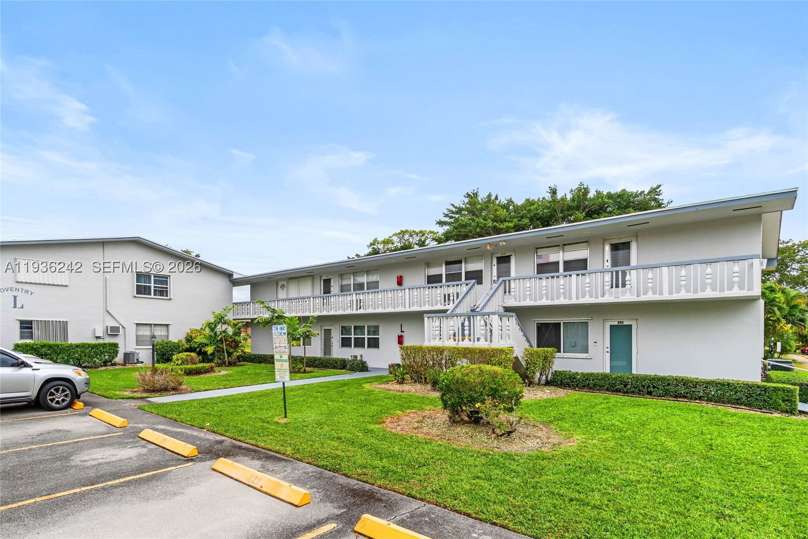 Real estate property located at 268 Coventry L #268, Palm Beach, Coventry Condo, West Palm Beach, FL