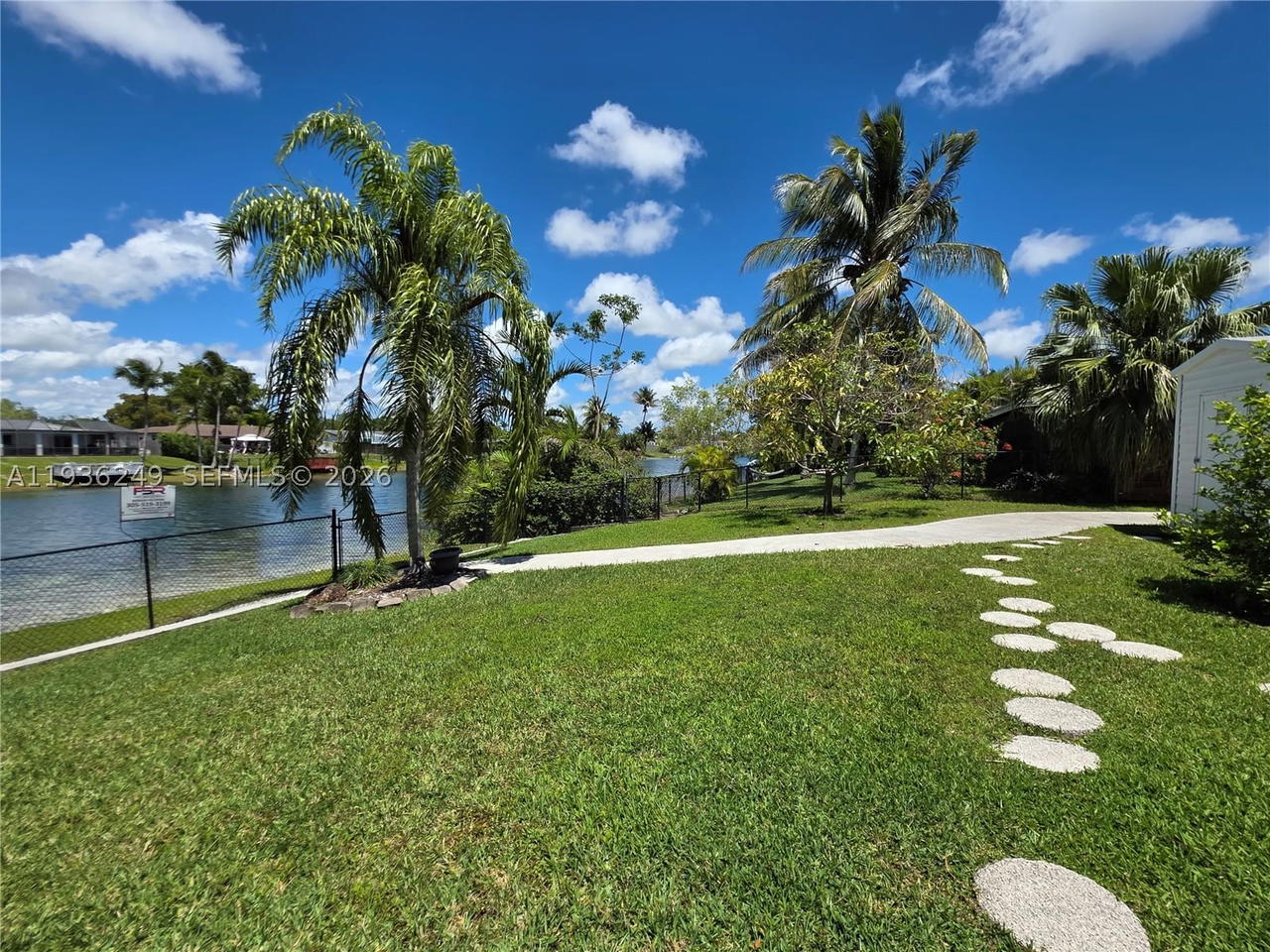 Real estate property located at 14545 75th St, Miami-dade, Kendale Lakes Sec Eight, Miami, FL
