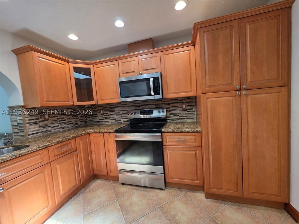 Real estate property located at 14545 75th St, Miami-dade, Kendale Lakes Sec Eight, Miami, FL