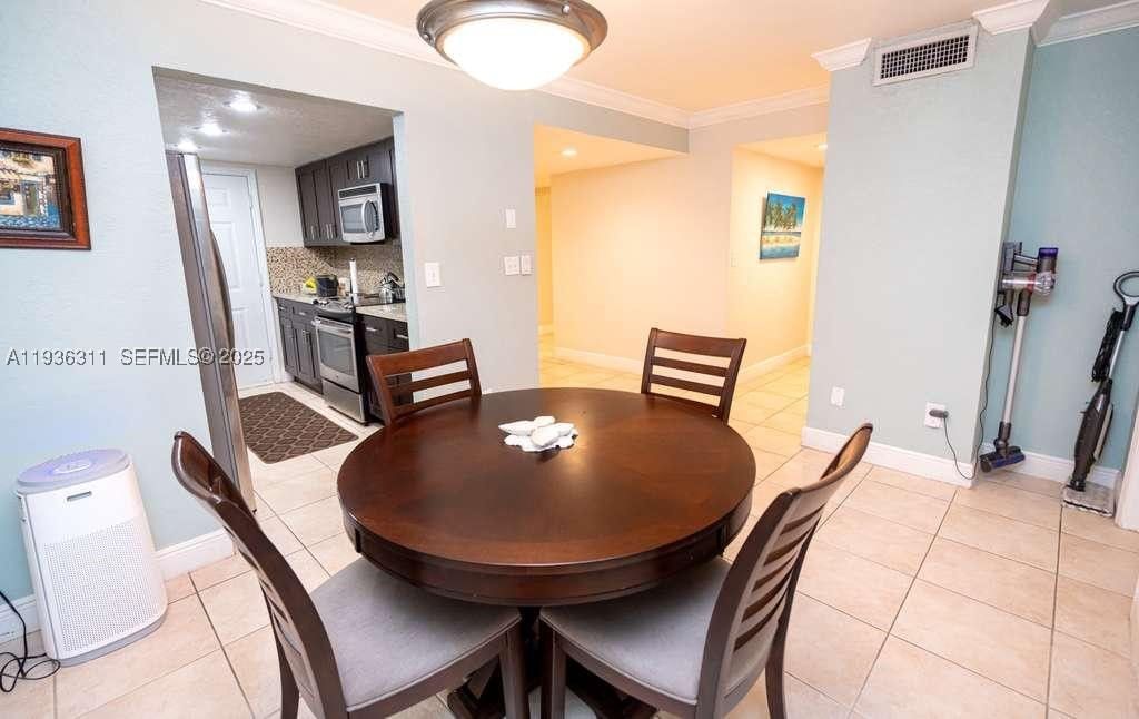 Real estate property located at 8600 109th Ave #4-114, Miami-dade, Courtyards At Kendall Con, Miami, FL