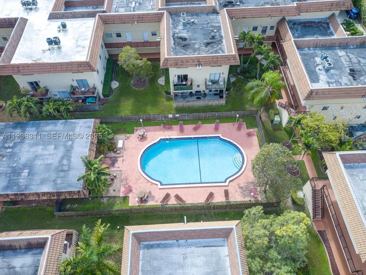 Real estate property located at 8600 109th Ave #4-114, Miami-dade, Courtyards At Kendall Con, Miami, FL