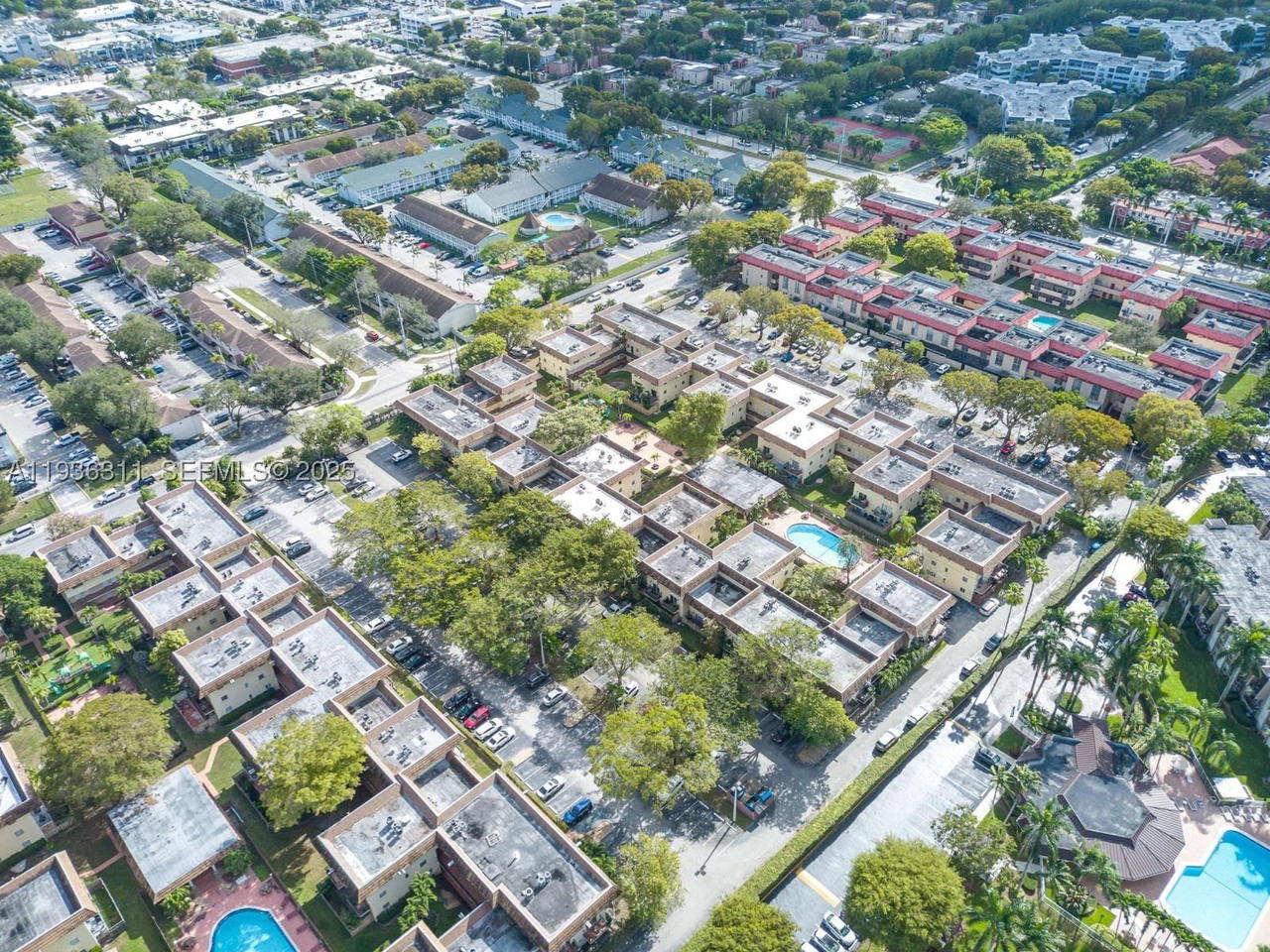 Real estate property located at 8600 109th Ave #4-114, Miami-dade, Courtyards At Kendall Con, Miami, FL