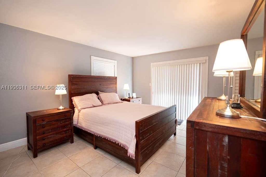 Real estate property located at 8600 109th Ave #4-114, Miami-dade, Courtyards At Kendall Con, Miami, FL