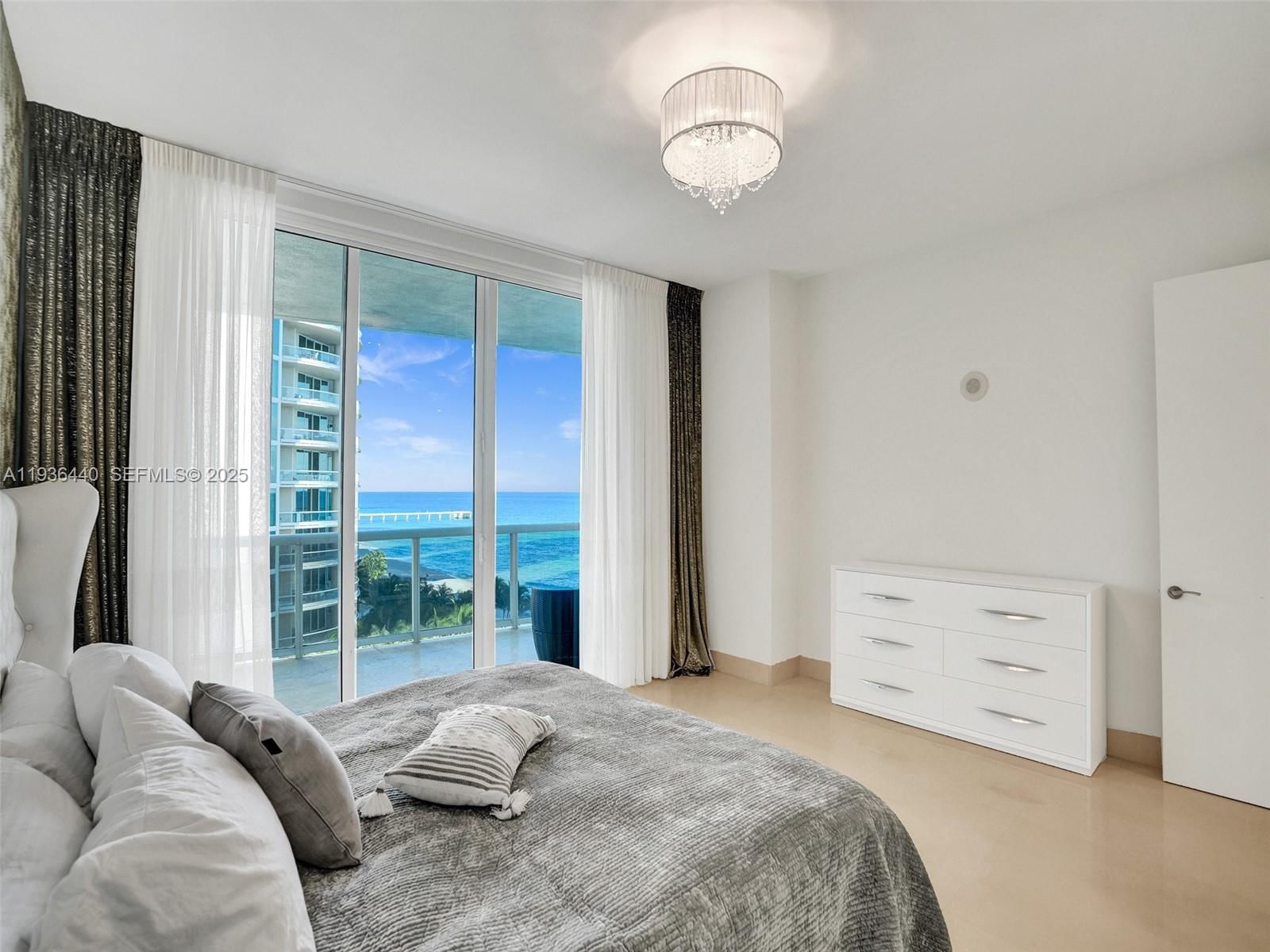 Real estate property located at 16001 Collins Ave #702, Miami-dade, Tdr Tower I Condo, Sunny Isles Beach, FL