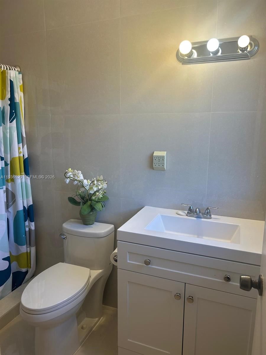 Real estate property located at 13800 73rd St, Miami-dade, Kendale Lakes Sec 4, Miami, FL