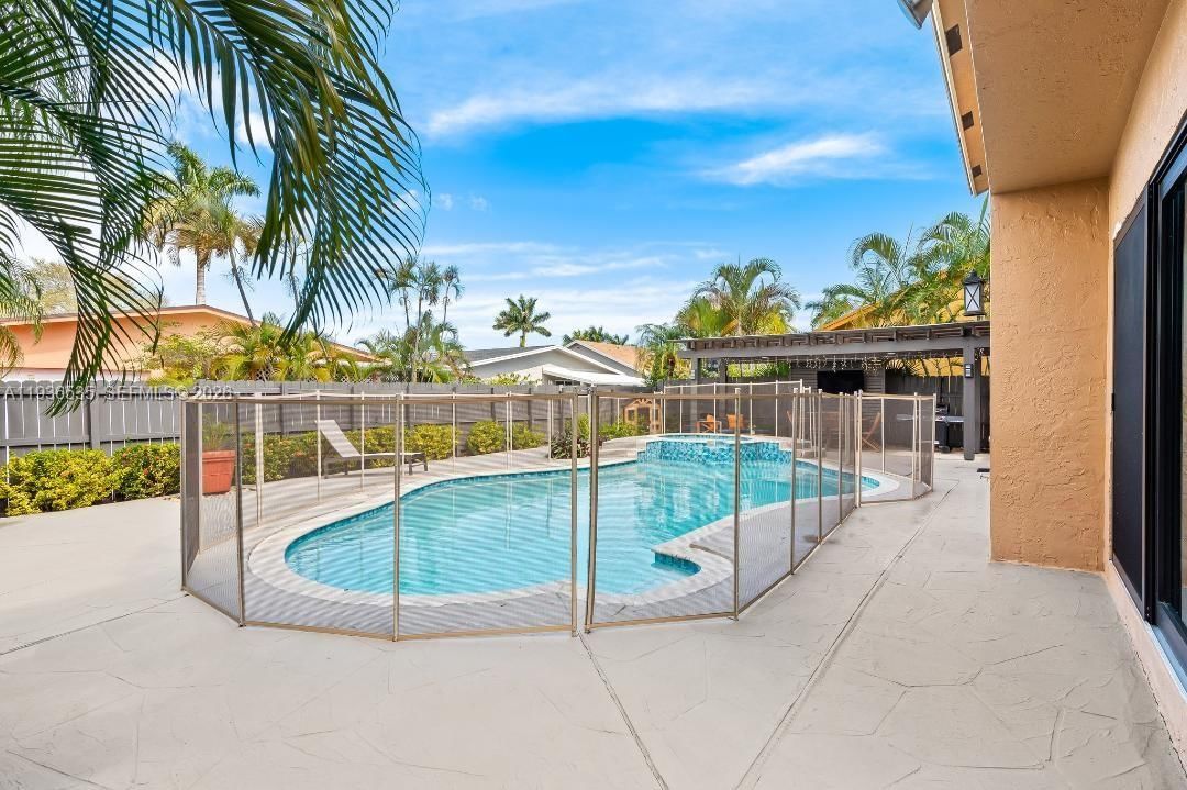 Real estate property located at 223 8th St, Broward, Central Dania Heights, Dania Beach, FL