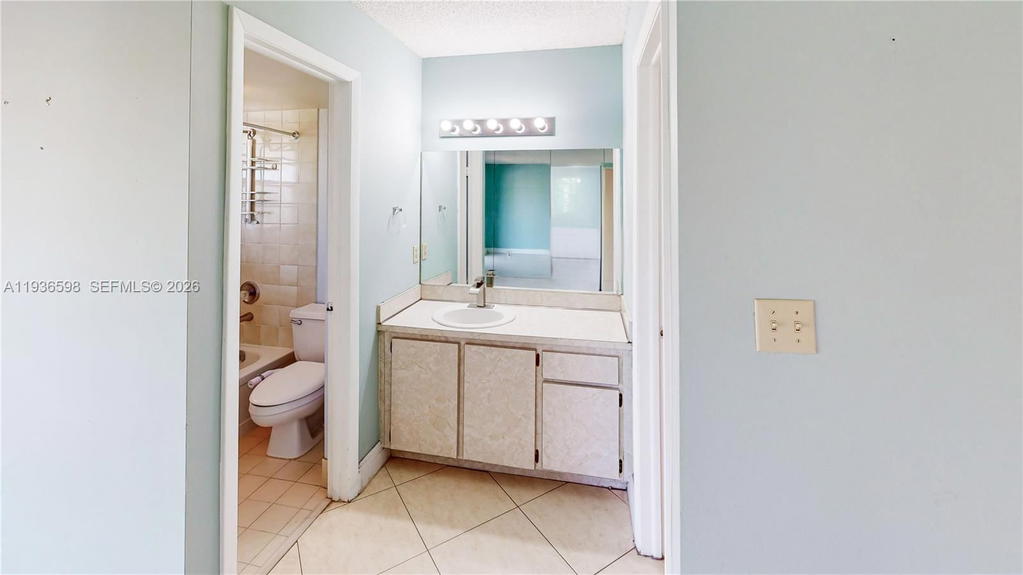 Real estate property located at 1300 122nd Ave #419B-2, Miami-dade, Peninsula At Intl Gardens, Miami, FL