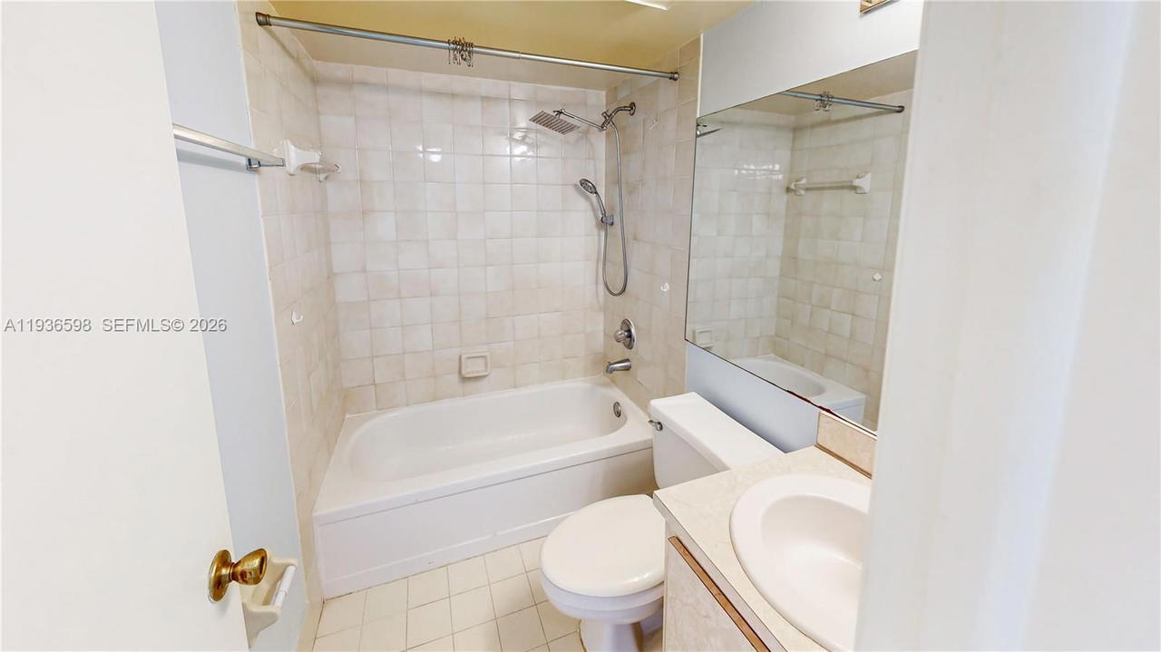 Real estate property located at 1300 122nd Ave #419B-2, Miami-dade, Peninsula At Intl Gardens, Miami, FL