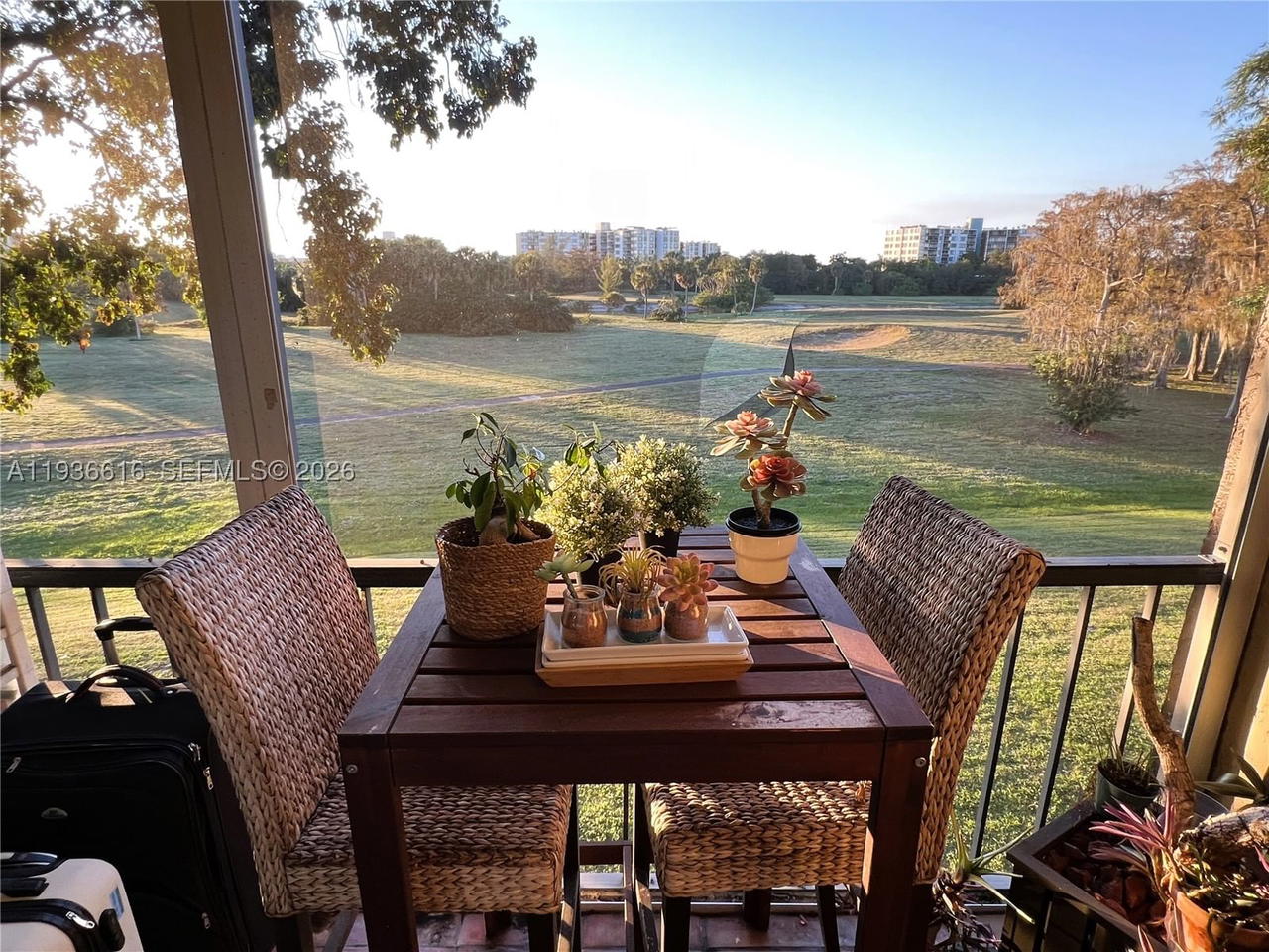 Real estate property located at 6301 Falls Cir Dr #313, Broward, Inverrary Country Club, Lauderhill, FL