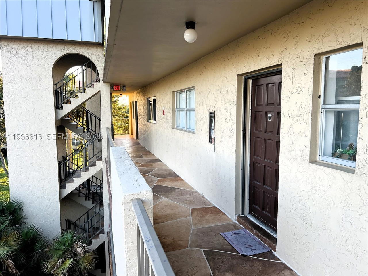 Real estate property located at 6301 Falls Cir Dr #313, Broward, Inverrary Country Club, Lauderhill, FL
