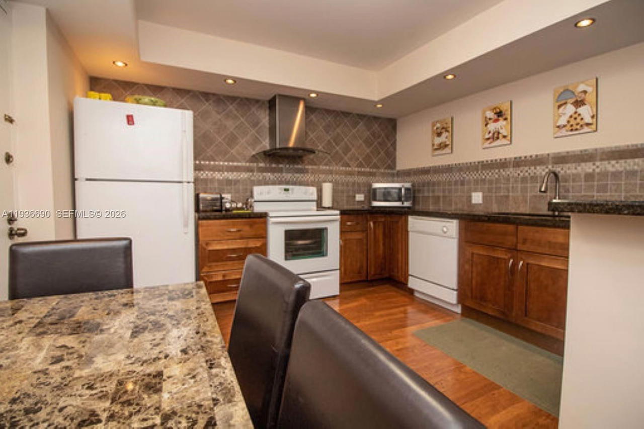 Real estate property located at 600 Three Islands Blvd #622, Broward, Olympus Condo, Hallandale Beach, FL