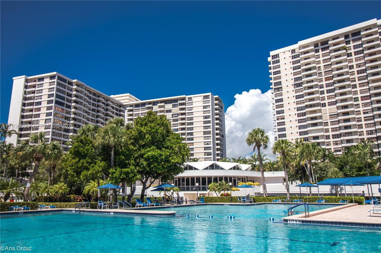 Real estate property located at 600 Three Islands Blvd #622, Broward, Olympus Condo, Hallandale Beach, FL