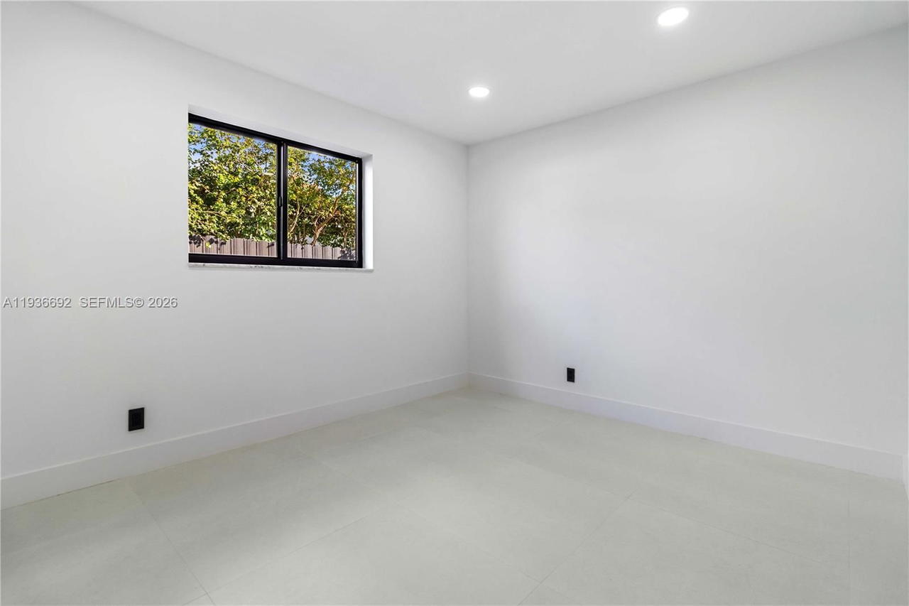 Real estate property located at 5420 Lincoln St, Broward, Hollywood Hills, Hollywood, FL