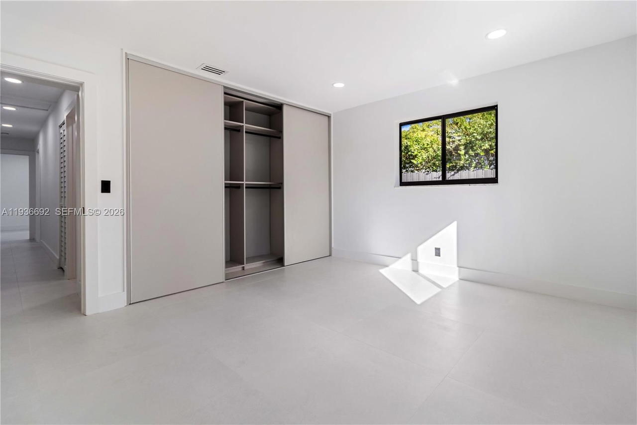 Real estate property located at 5420 Lincoln St, Broward, Hollywood Hills, Hollywood, FL