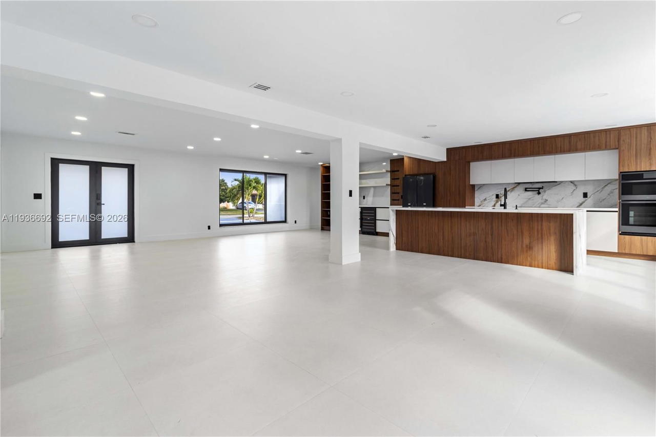 Real estate property located at 5420 Lincoln St, Broward, Hollywood Hills, Hollywood, FL