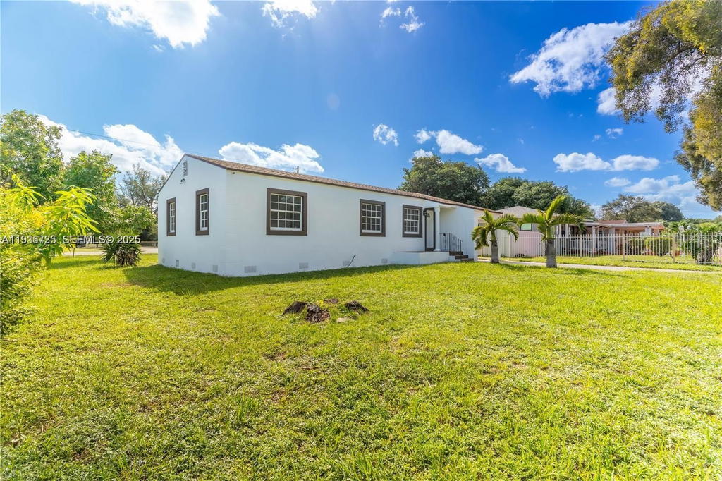 Real estate property located at 1430 87th Ter, Miami-dade, Flamingo Village, Miami, FL