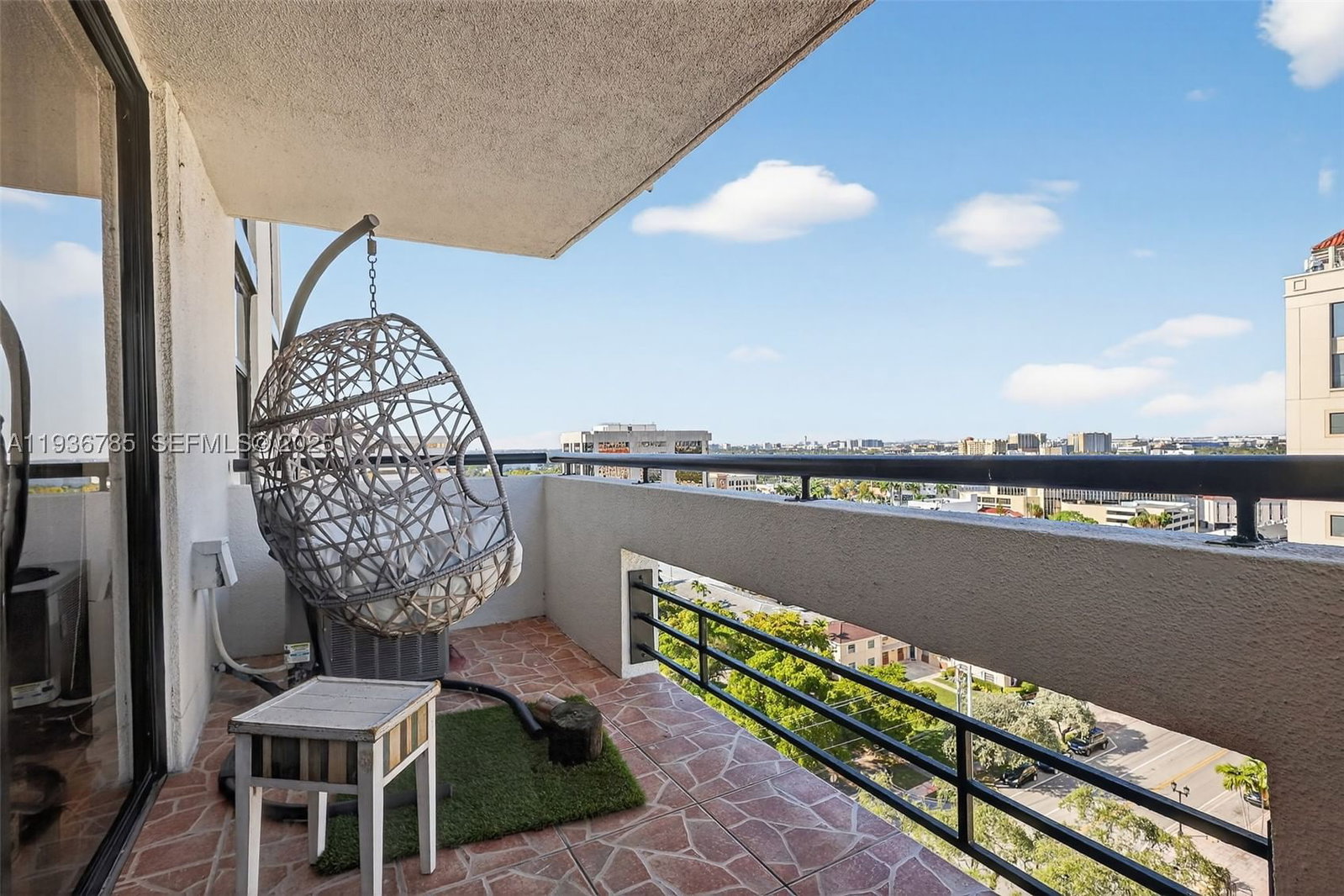 Real estate property located at 911 Ponce De Leon Blvd #1504, Miami-dade, Gables Park Tower Condo, Coral Gables, FL