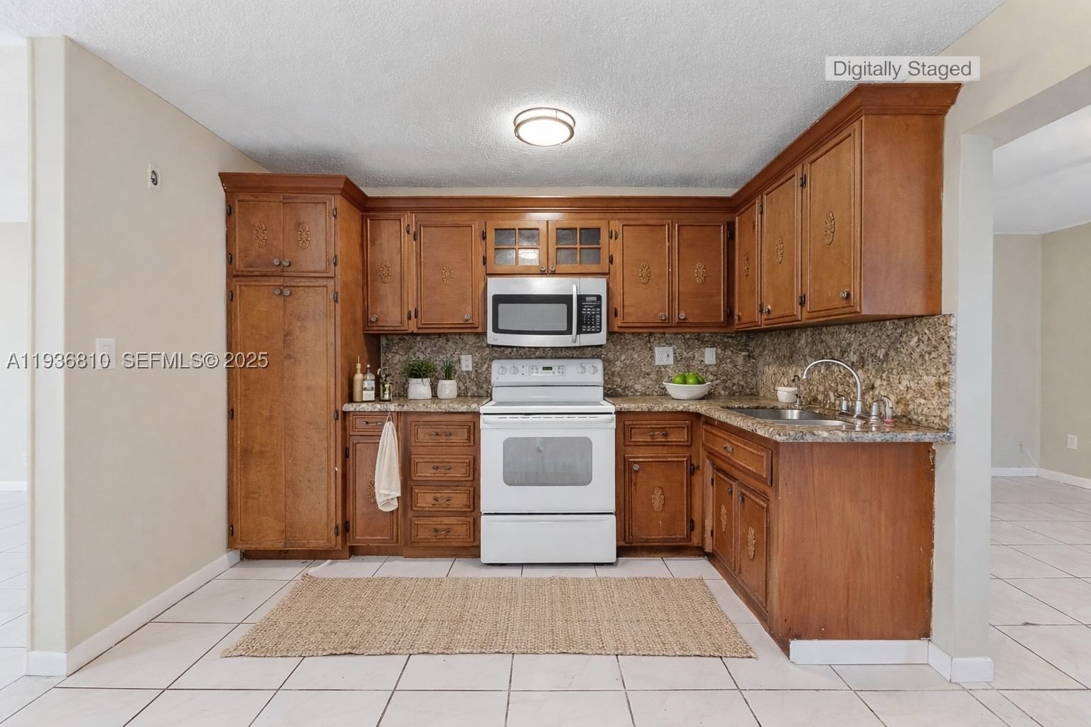 Real estate property located at 5010 51st St, Broward, Mainlands Of Tamarac Lake, Tamarac, FL
