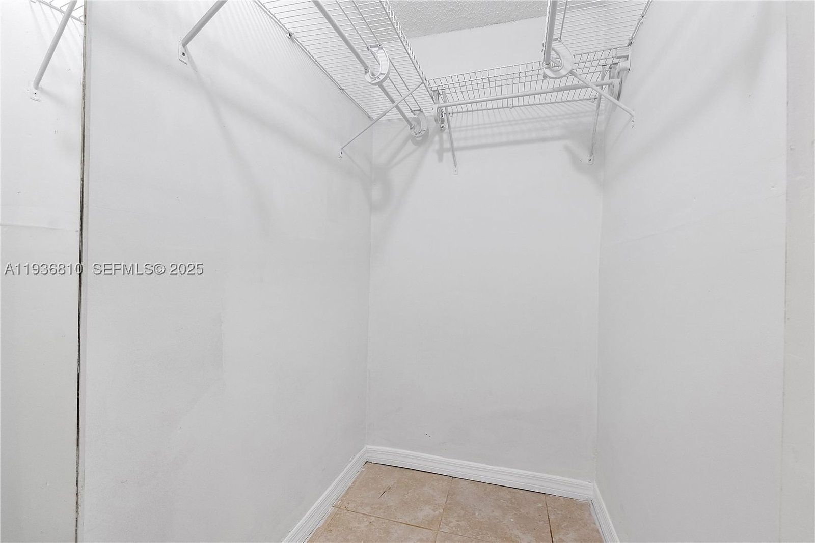 Real estate property located at 5010 51st St, Broward, Mainlands Of Tamarac Lake, Tamarac, FL