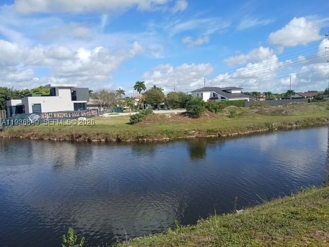 Real estate property located at 550 136th Pl, Miami-dade, El Tovar At University Par, Miami, FL