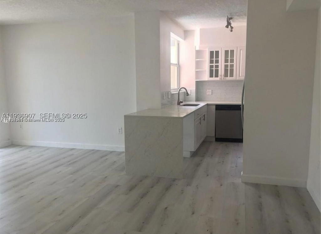 Real estate property located at 1824 Brickell Ave #2B, Miami-dade, Villa Brickell Condo, Miami, FL