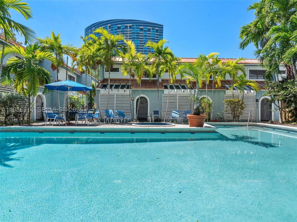 Real estate property located at 523 38th St #6, Miami-dade, Corona Bay Townhouses Con, Miami, FL