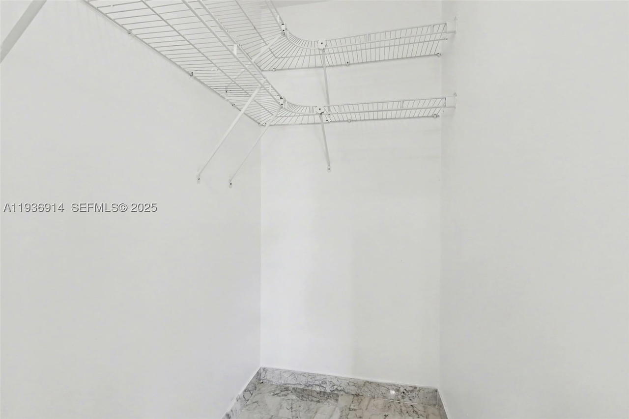 Real estate property located at 523 38th St #6, Miami-dade, Corona Bay Townhouses Con, Miami, FL