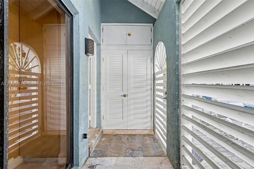 Real estate property located at 523 38th St #6, Miami-dade, Corona Bay Townhouses Con, Miami, FL