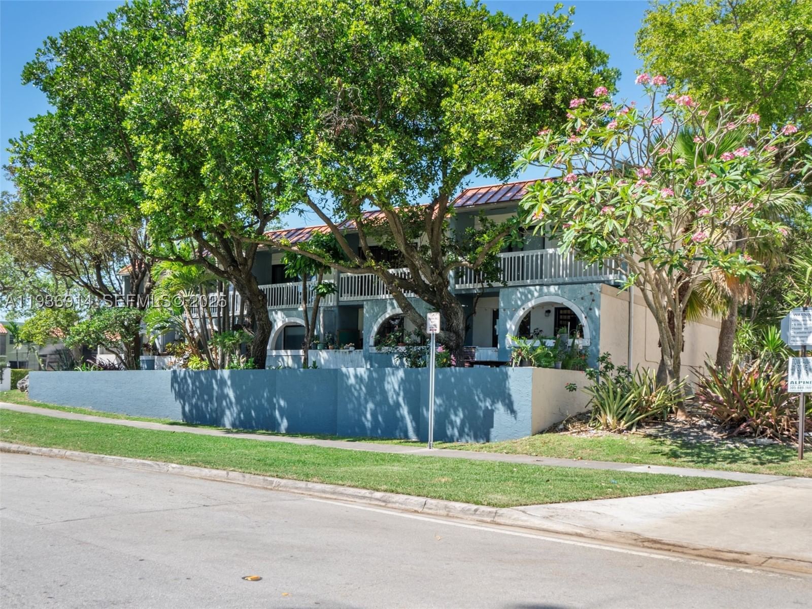 Real estate property located at 523 38th St #6, Miami-dade, Corona Bay Townhouses Con, Miami, FL