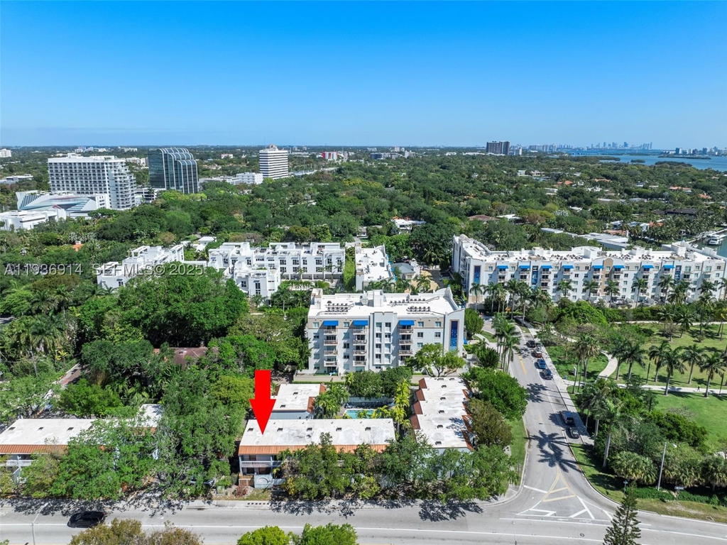 Real estate property located at 523 38th St #6, Miami-dade, Corona Bay Townhouses Con, Miami, FL