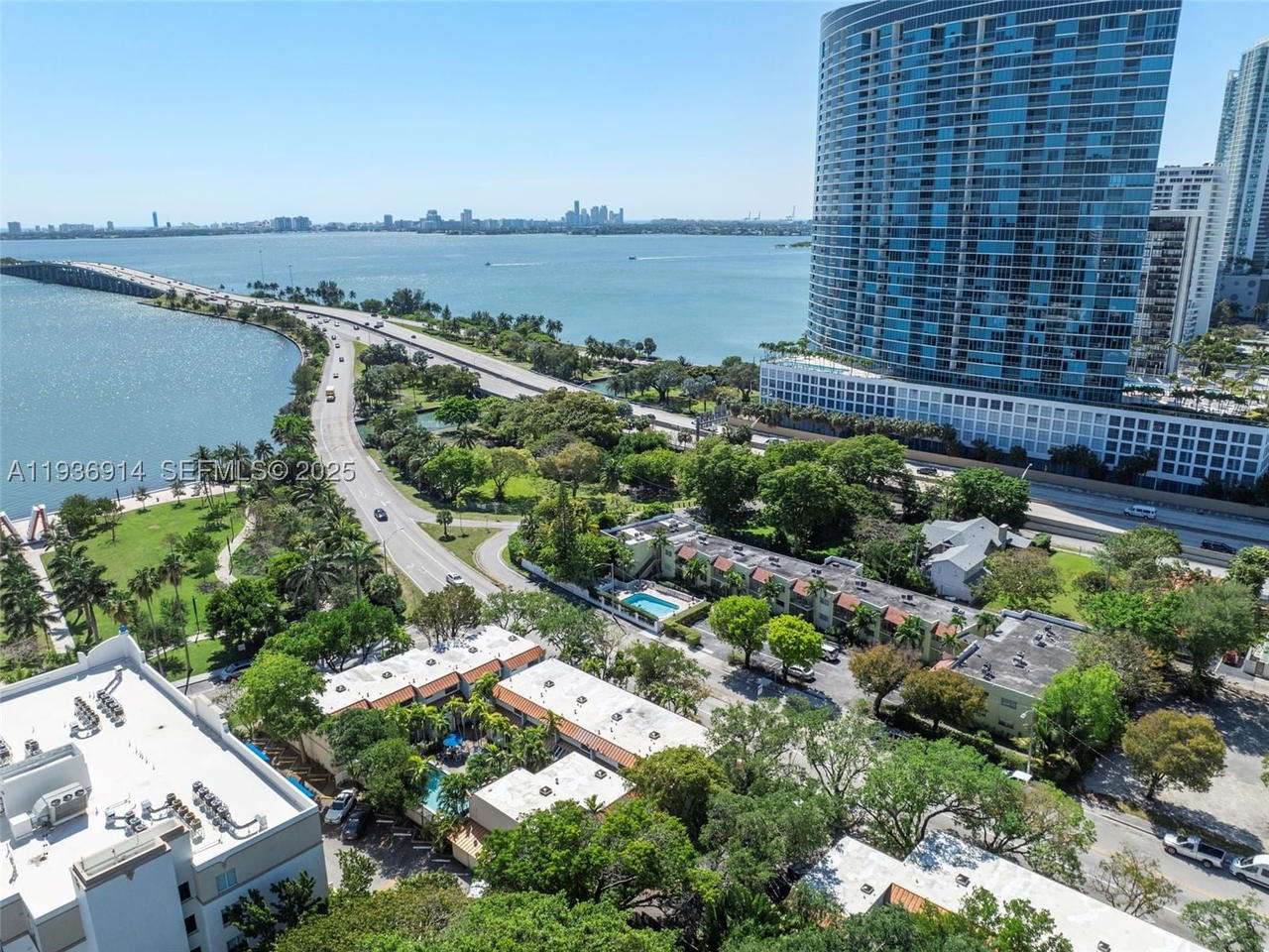 Real estate property located at 523 38th St #6, Miami-dade, Corona Bay Townhouses Con, Miami, FL