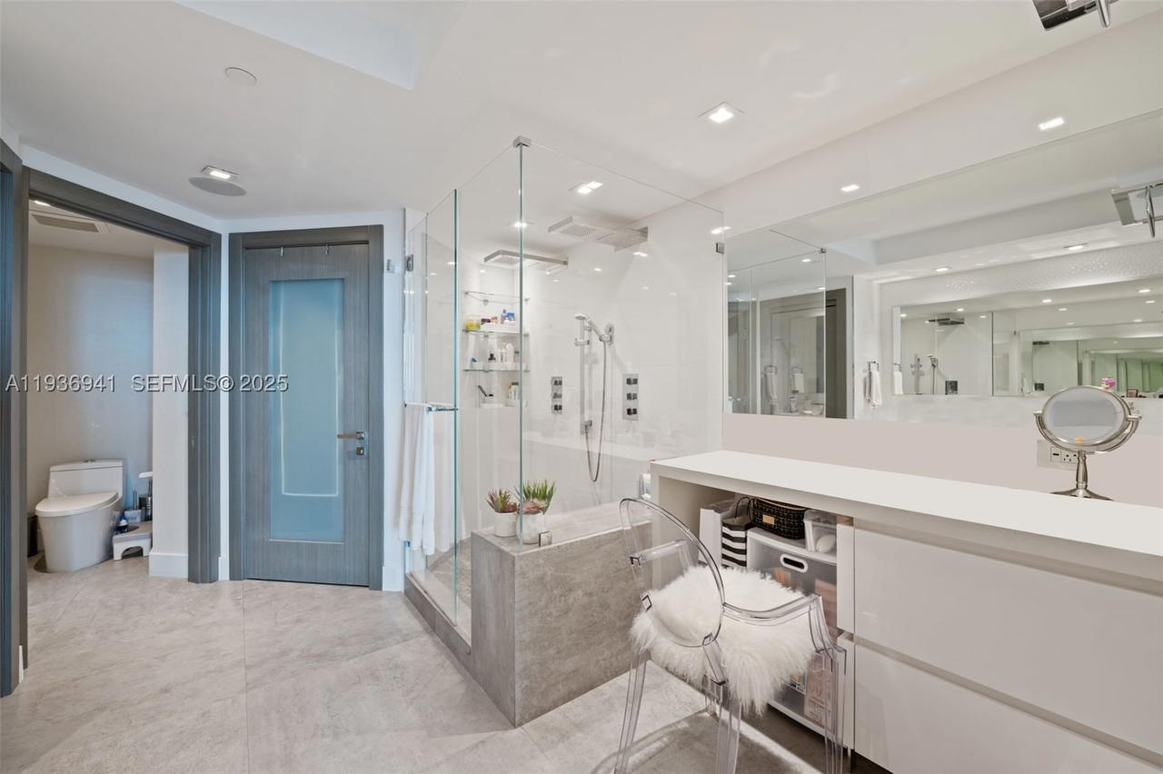 Real estate property located at 1331 Brickell Bay Dr #2907, Miami-dade, Jade Residences At Bricke, Miami, FL