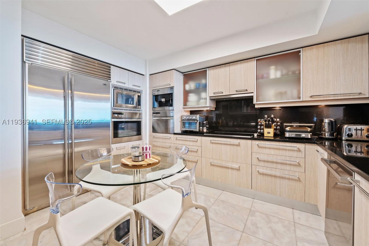 Real estate property located at 1331 Brickell Bay Dr #2907, Miami-dade, Jade Residences At Bricke, Miami, FL