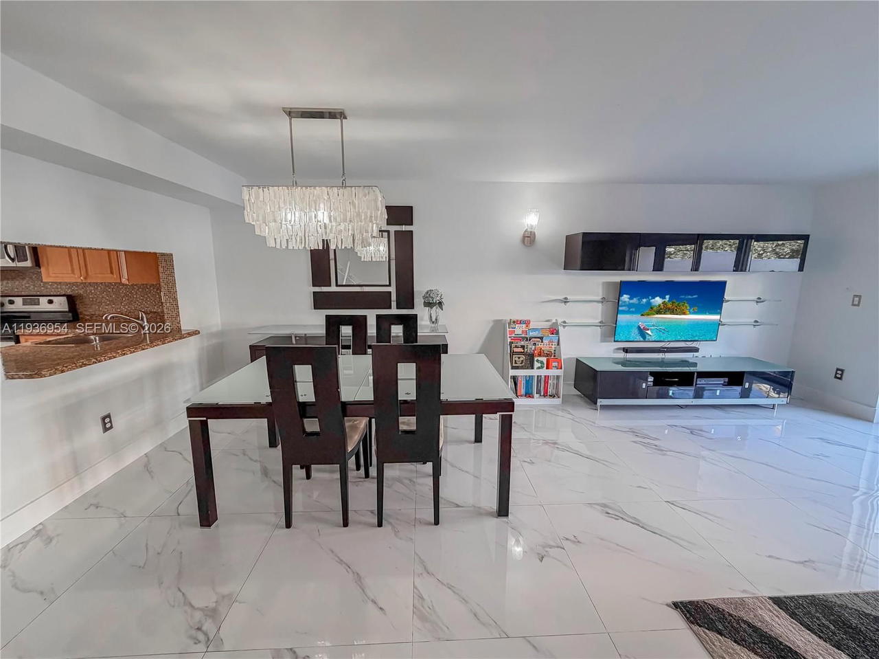 Real estate property located at 3525 Magellan Cir, Miami-dade, Mariner Village Garden Co, Aventura, FL