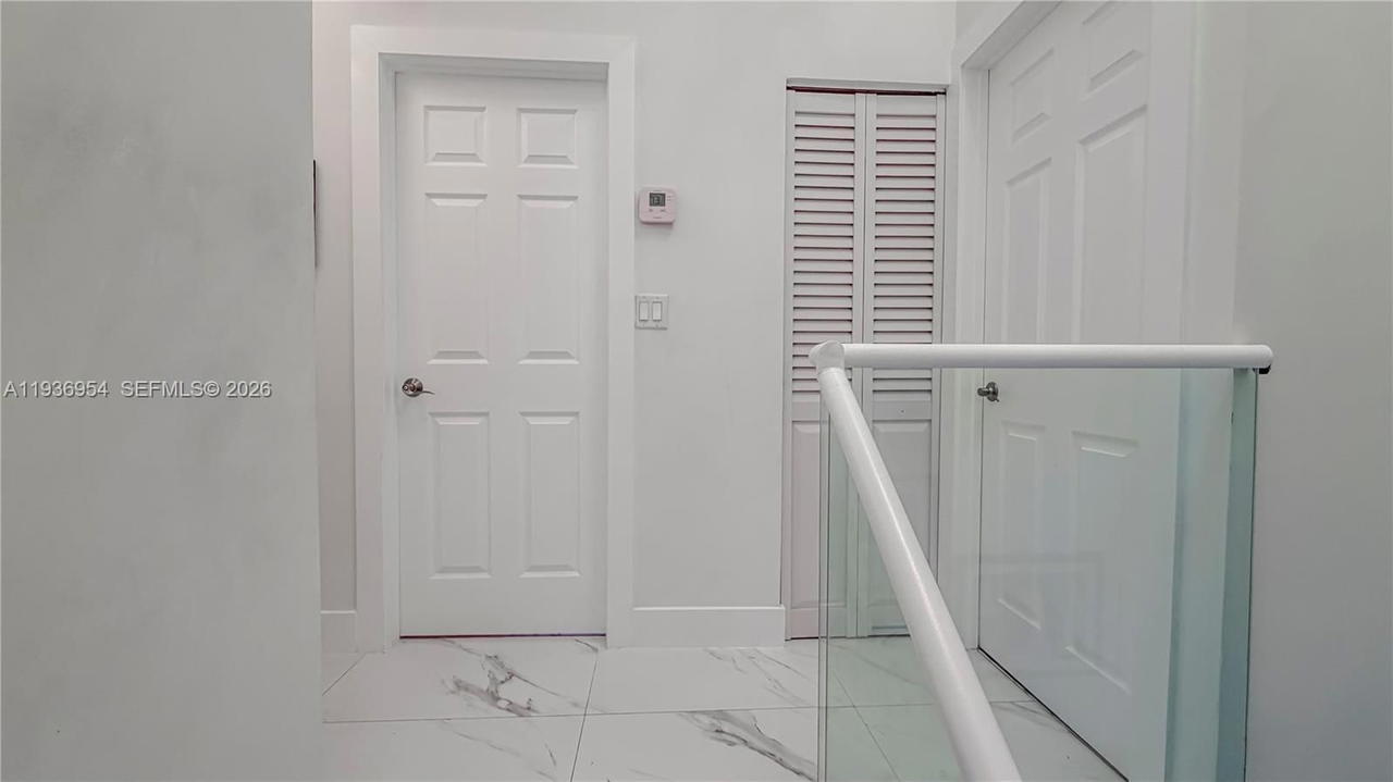 Real estate property located at 3525 Magellan Cir, Miami-dade, Mariner Village Garden Co, Aventura, FL