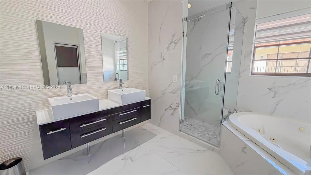 Real estate property located at 3525 Magellan Cir, Miami-dade, Mariner Village Garden Co, Aventura, FL