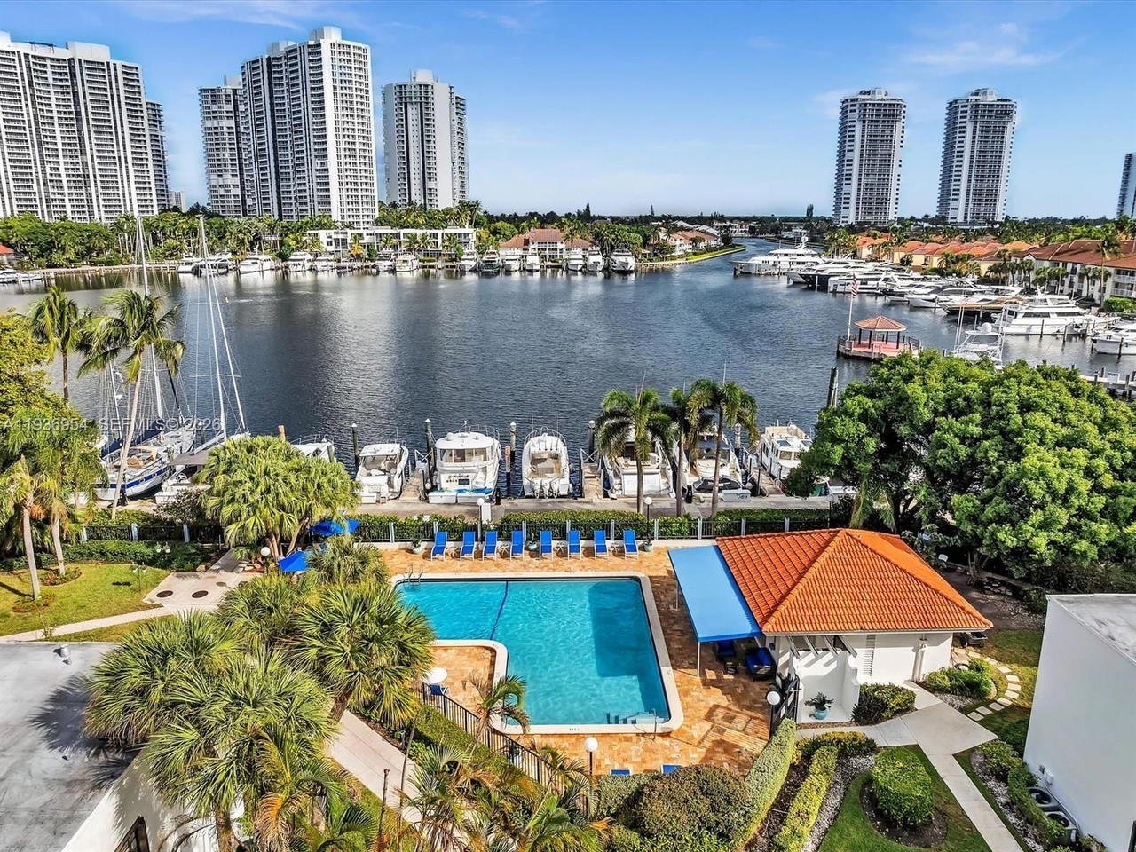 Real estate property located at 3525 Magellan Cir, Miami-dade, Mariner Village Garden Co, Aventura, FL
