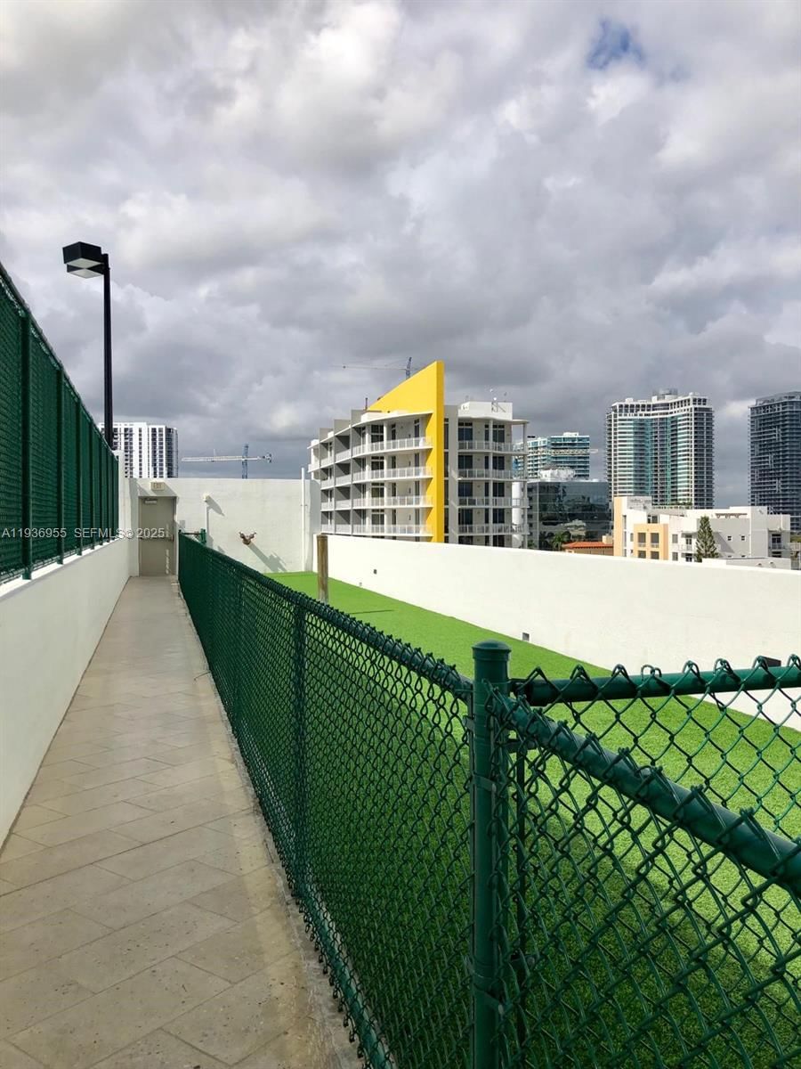 Real estate property located at 2900 7th Ave #1402, Miami-dade, Biscayne Beach Condo, Miami, FL